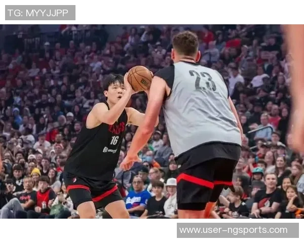 苏群分析杨瀚森高位策应战术变革带来的明显效果与球队表现提升